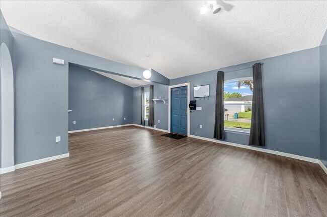 Foto del edificio - Palm Bay Gem