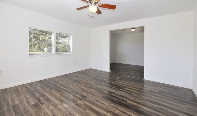 Foto del edificio - 522 E Jefferson St