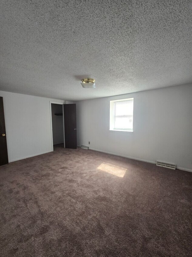 Foto del edificio - 4319 Ludwick Blvd