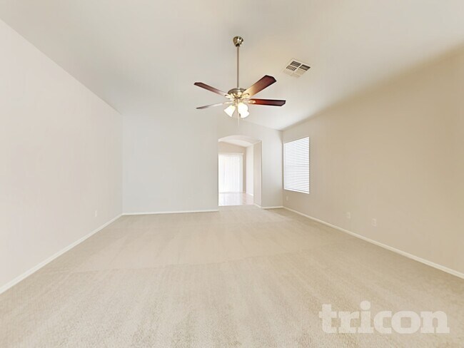 Foto del edificio - 14336 N 154th Ln