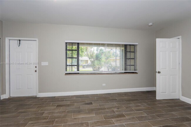 Building Photo - 1041 NW 136th St