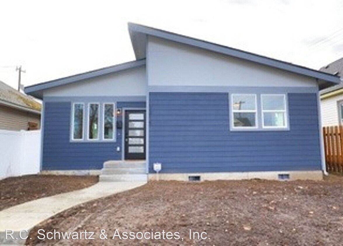 3 Br 2 Bath House 1315 W Jackson Ave House For Rent In Spokane Wa Apartments Com