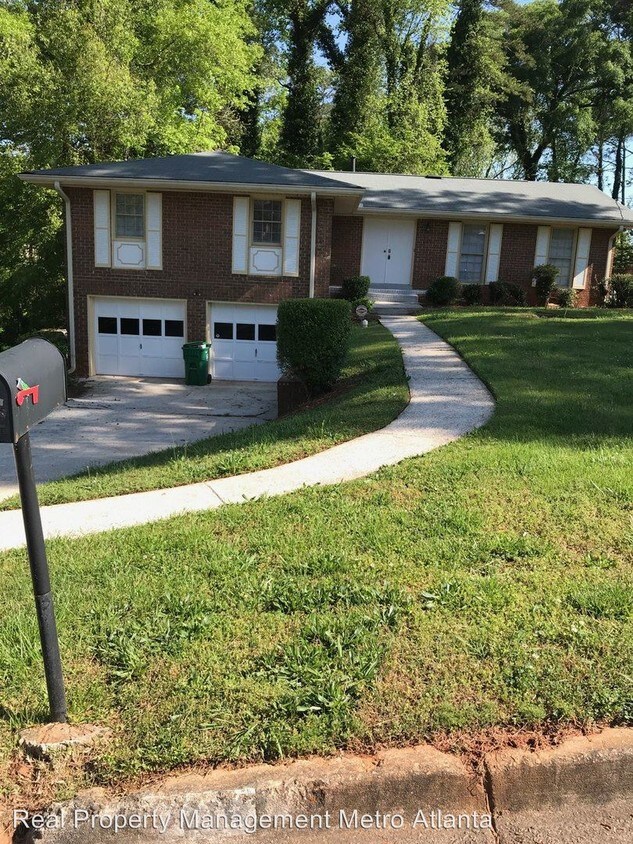 2163 Chevy Chase Ln, Decatur, GA 30032 House Rental in Decatur, GA