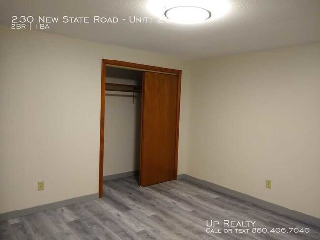 Foto del edificio - 230 New State Rd