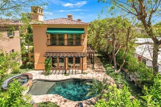 Building Photo - 175 Villaggio W