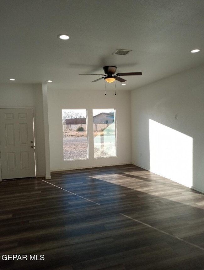 Building Photo - 718 Cobre St