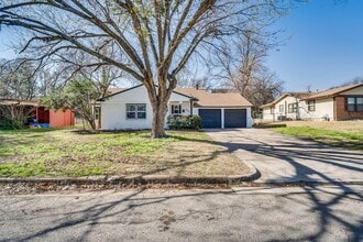 Building Photo - 3561 Westfield Ave