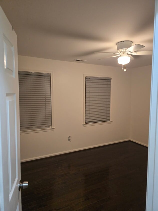 Photo - 5719 Rocky Run Dr (Centreville, VA)