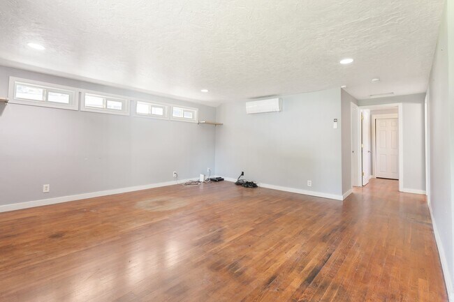 Foto del edificio - 227 NE 188th Ave