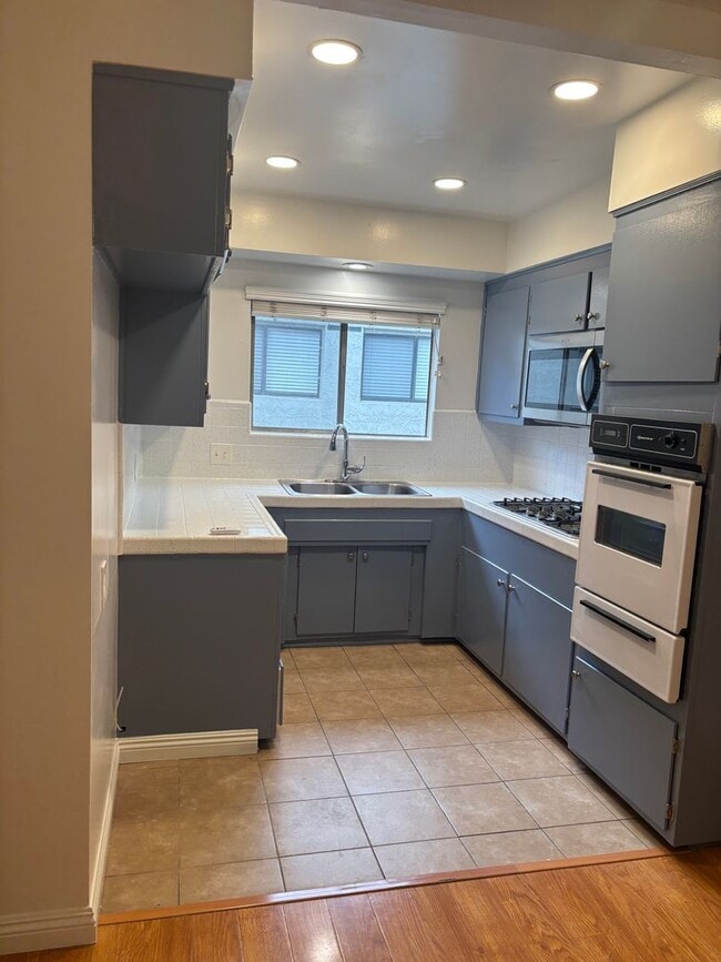 Foto del edificio - 1147 San Rafael Ave