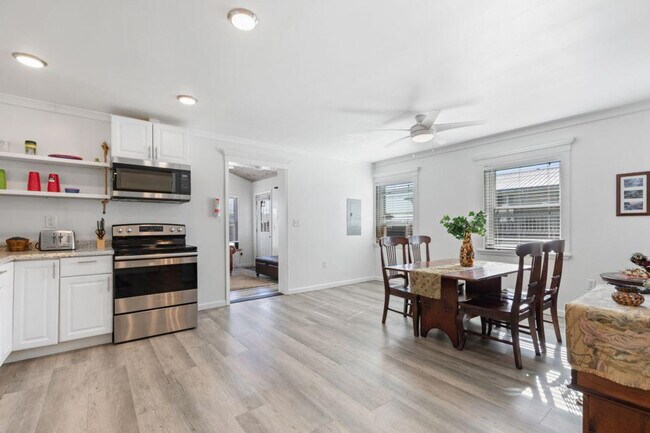 Foto del edificio - 1308 Fredrick Ln