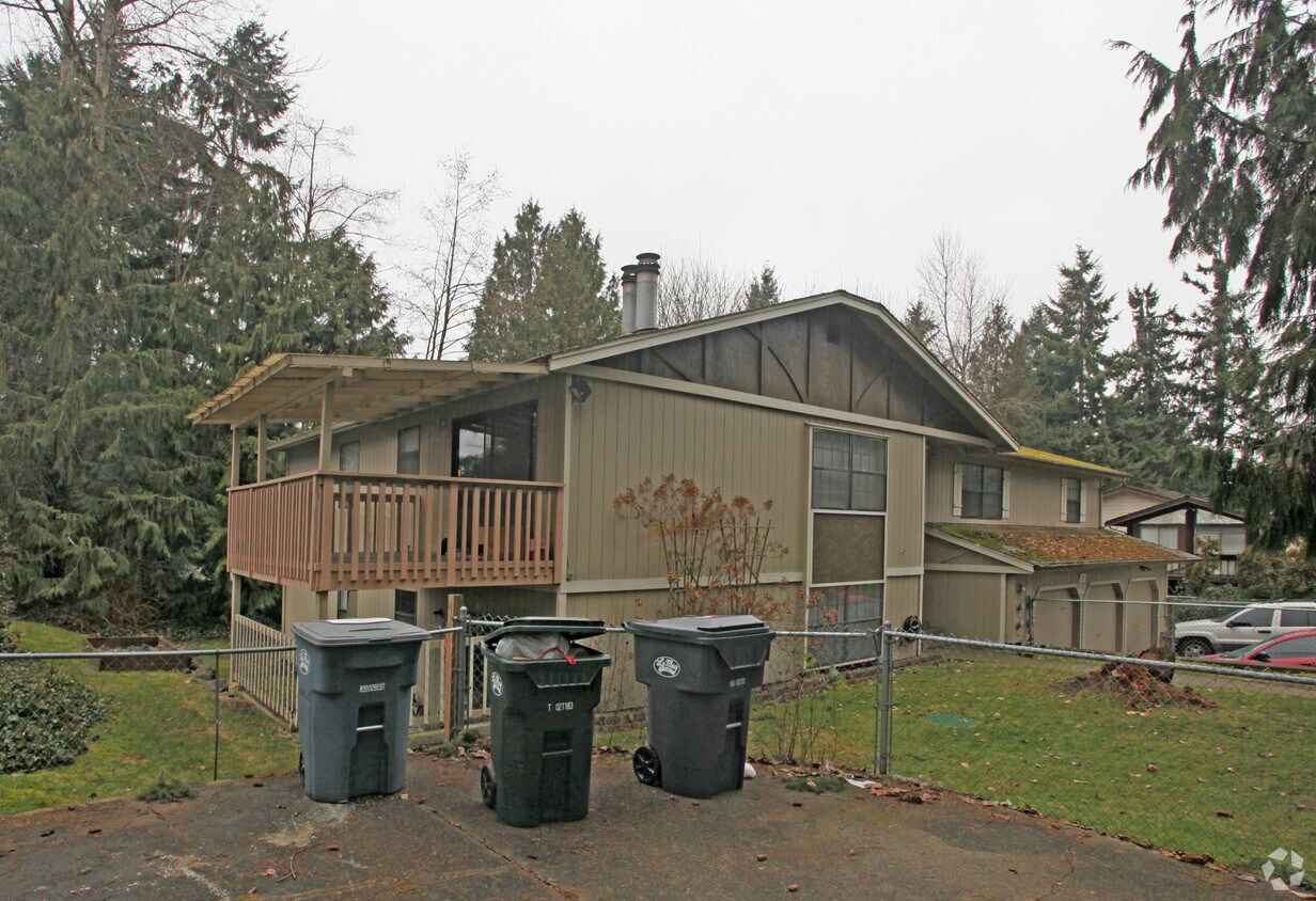 Building Photo - 15720 98th Ave E