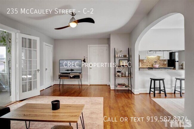 Foto del edificio - 235 McCauley St