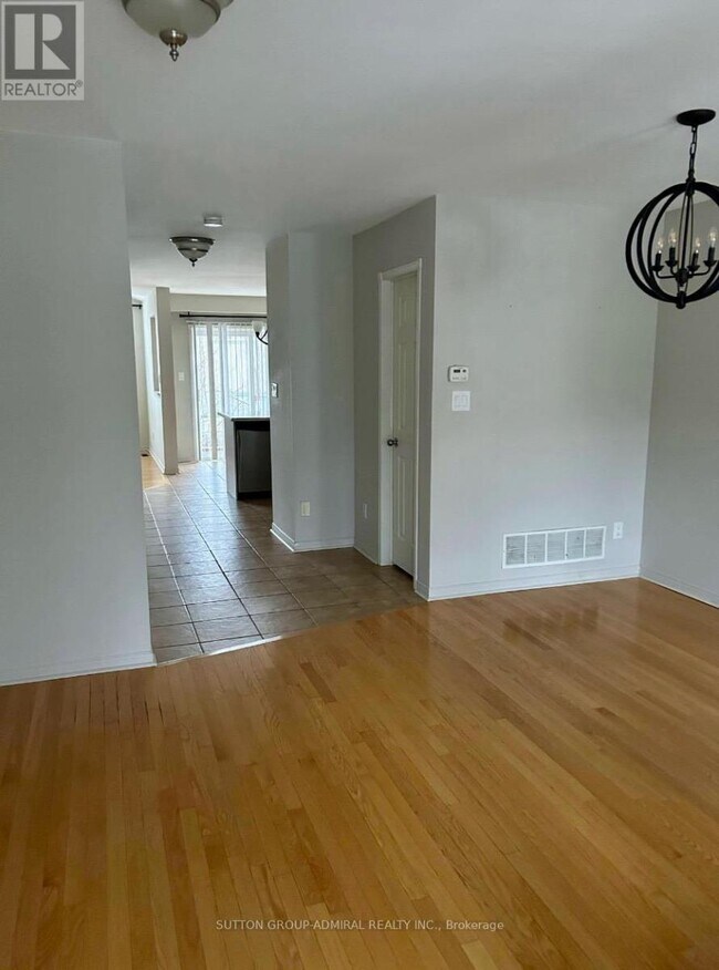 Building Photo - 79 Thomas Legge Crescent