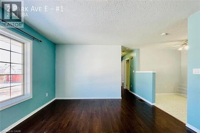 Building Photo - 2 Park Ave