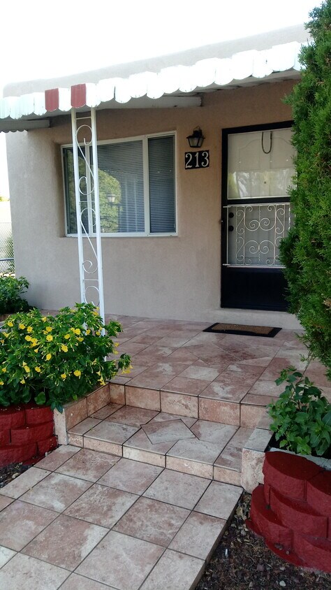 Albuquerque, 
                        , –