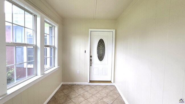 Foto del edificio - 102 Buckskin Dr