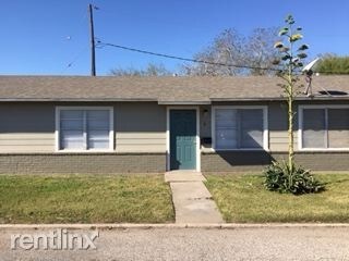 Foto principal - 1315 E Carlos Truan Blvd
