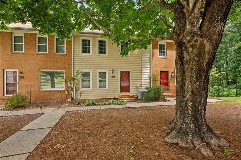 145 Ferry Rd, Roswell, GA 30076 Townhome Rentals in Roswell