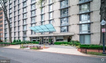 Building Photo - 950 25th St NW