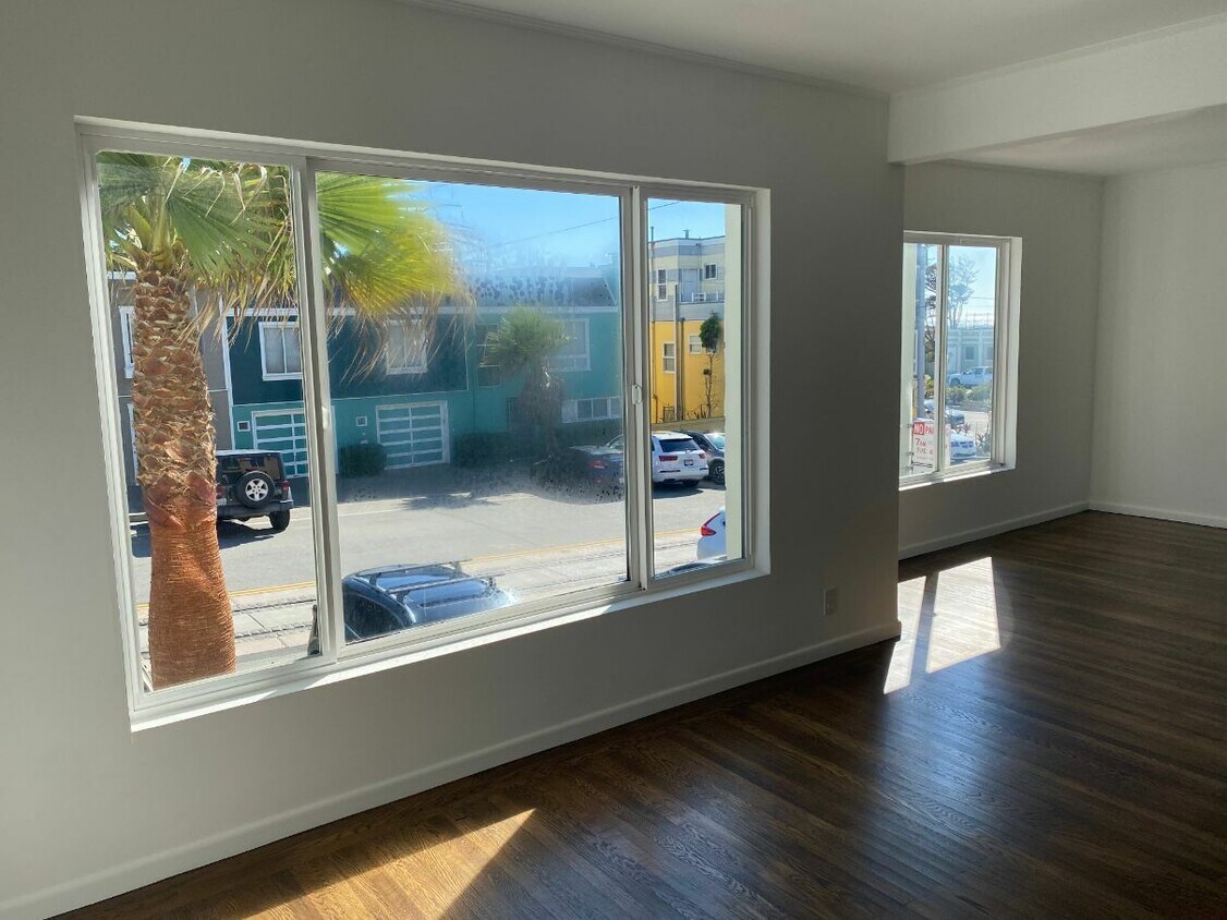 Primary Photo - 3728 Taraval St