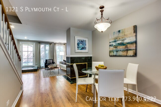 Foto del edificio - 1321 S Plymouth Ct