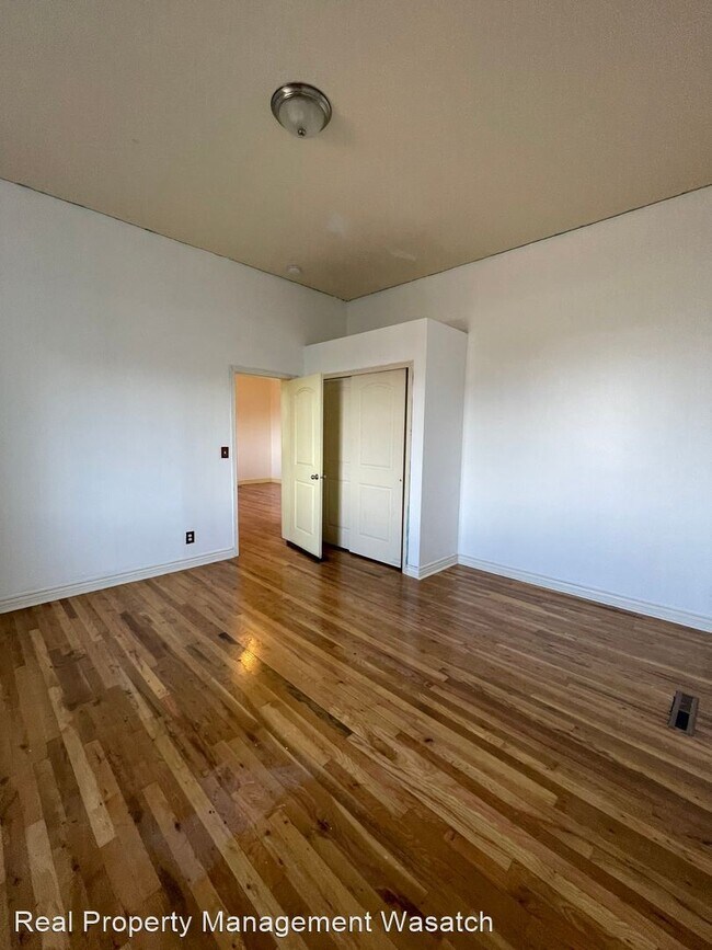 Building Photo - 3 br, 1 bath House - 1478 W 7800 S