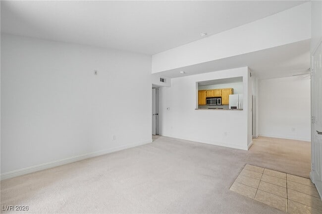 Foto del edificio - 5055 W Hacienda Ave