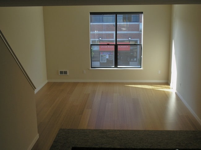 Foto del edificio - 660 King St