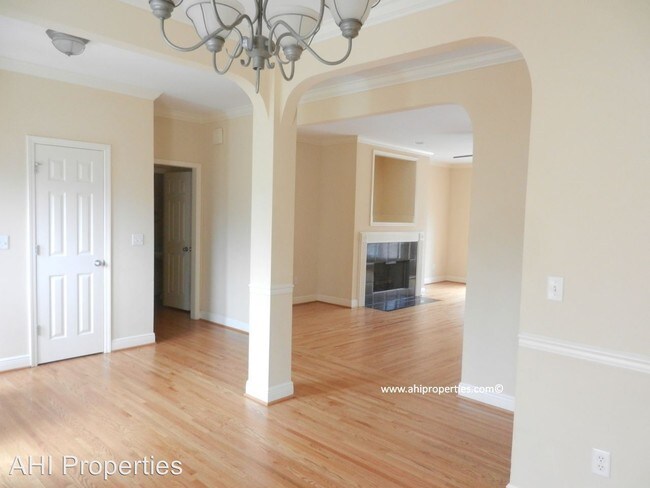Foto del edificio - 3 br, 2.5 bath House - 180 Grove Hill Drive