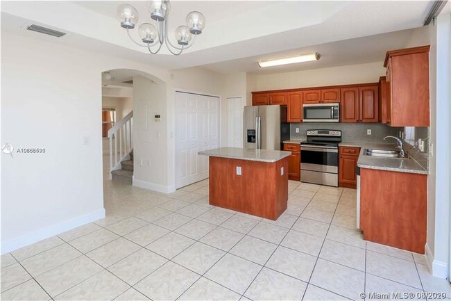 Building Photo - 11549 NW 62nd Terrace