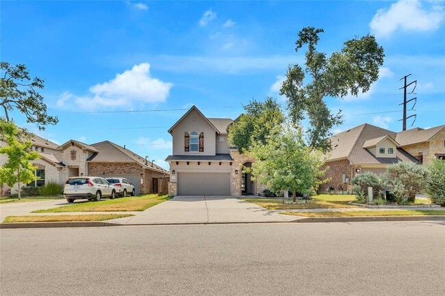 Foto del edificio - 13809 Camp Comfort Ln