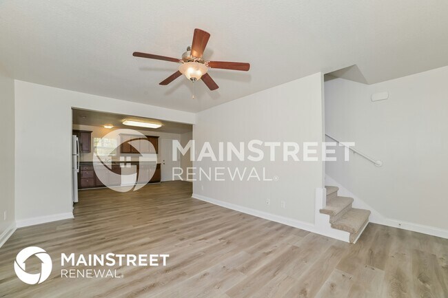 Foto del edificio - 966 Norwood Village Ln