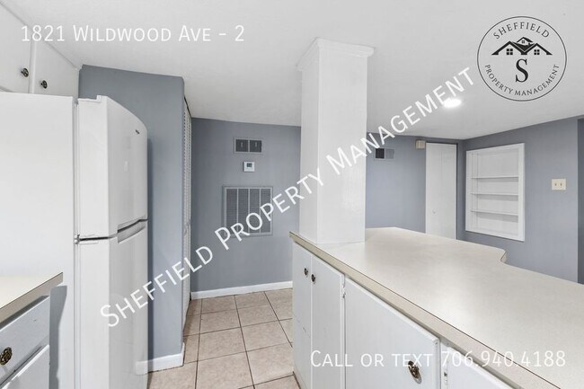 Building Photo - 1821 Wildwood Ave