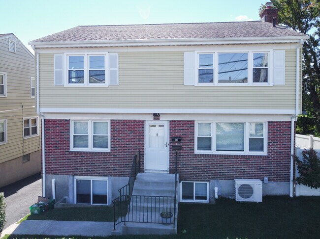 front - 440 W William St