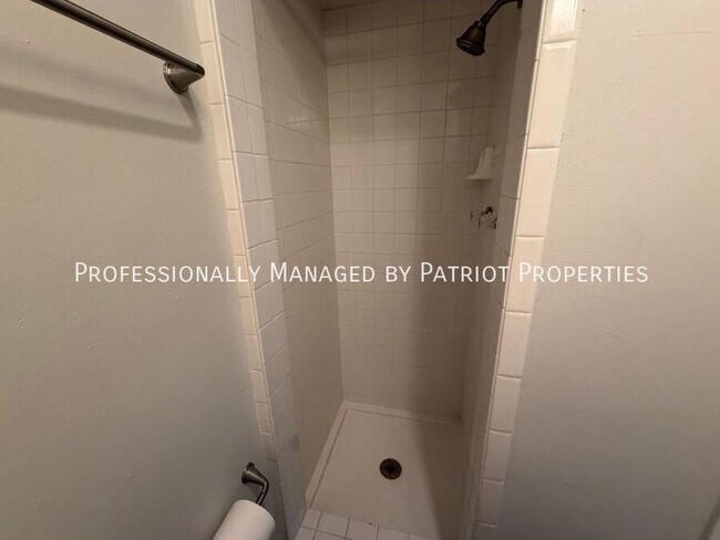 Foto del edificio - 133 N Main St