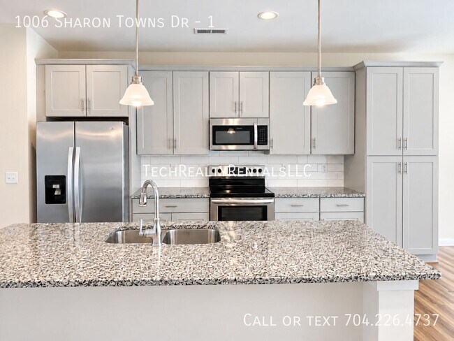 Foto del edificio - 1006 Sharon Towns Dr