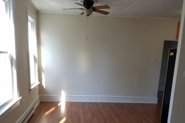 Dining Room - 1639 Sanderson Ave