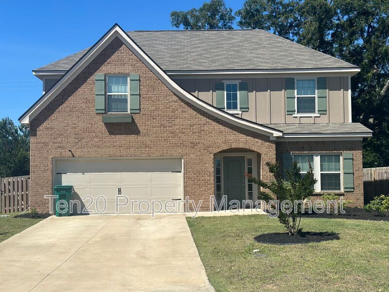 112 White Oak Pl, Smiths Station, AL 36877 House Rental in Smiths