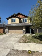 Building Photo - 16430 Cassidy Ct