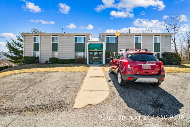 Foto del edificio - 300 College Park Dr
