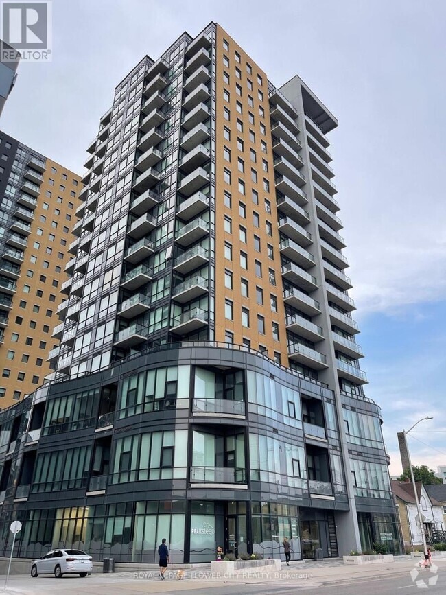 Building Photo - 100-1100 Garment St