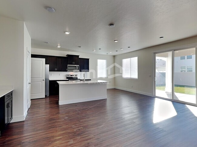 Foto del edificio - 6683 W Achievement St