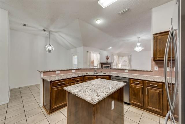 Building Photo - 325 Crestview Dr