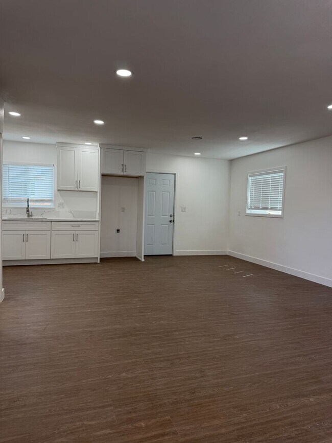 Foto del edificio - Garden Grove Home