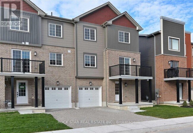 Building Photo - 18 Andean Ln