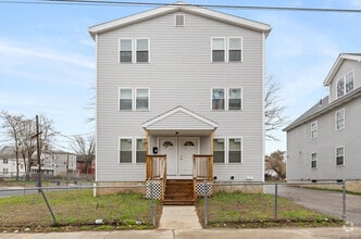 Building Photo - 178 Martin St