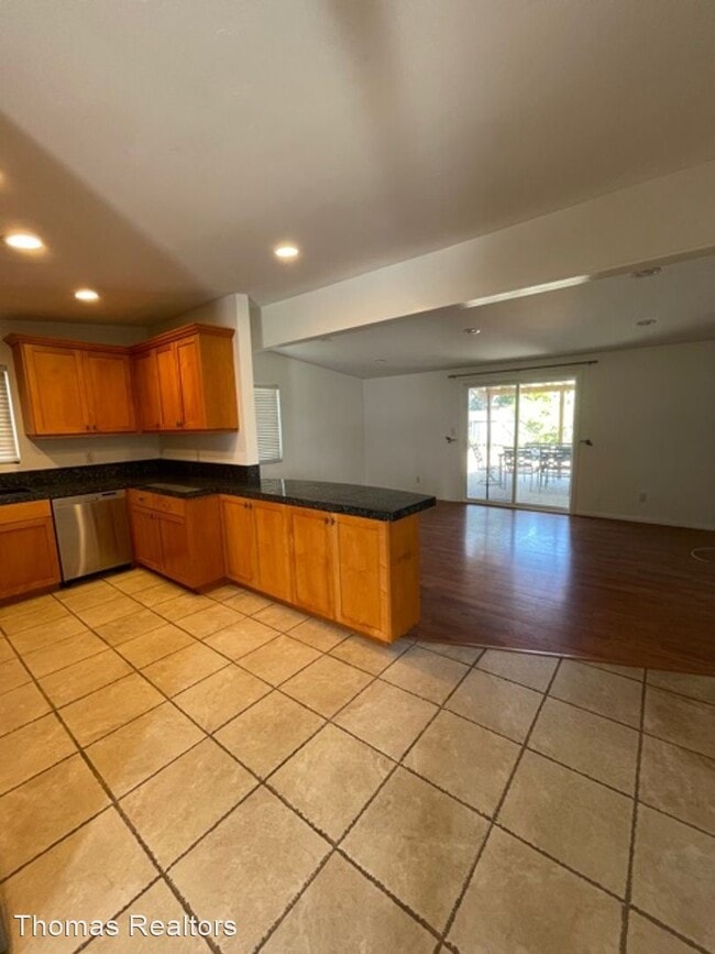 Building Photo - 3 br, 2 bath House - 1321 East Lane