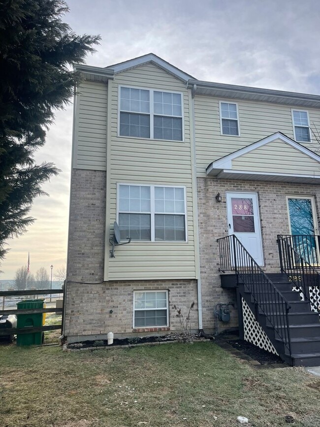 Building Photo - 288 Vincent Cir