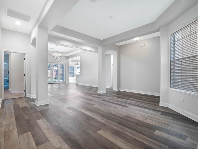 Building Photo - New Windermere Rental!